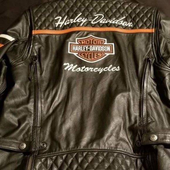 xl women's Harley Davidson leather jacket - Picture 3 of 4